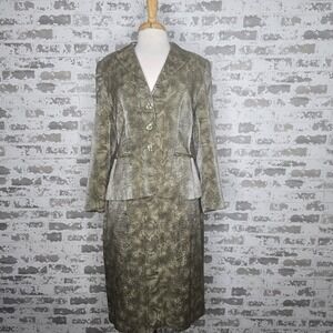 Bergamo 2 Piece Skirt Suit Womens 10 Snake Reptile Print Career Wear Business